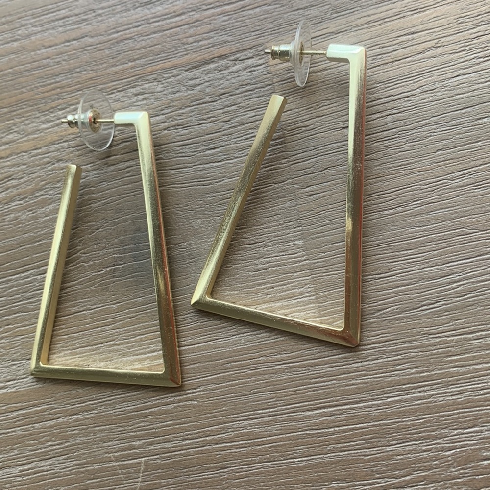 Kendra Scott hoop earrings